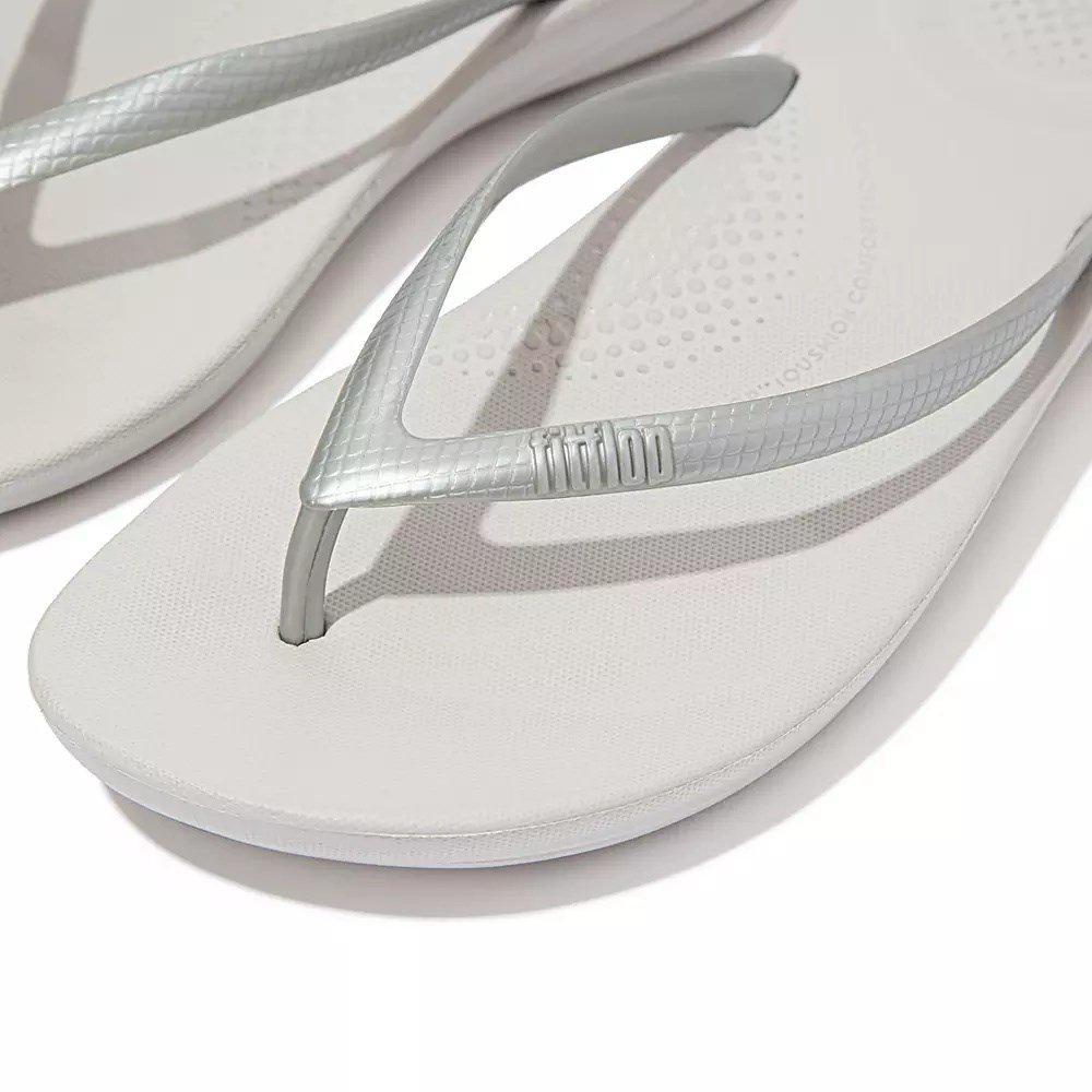 Fitflop IQUSHION Ergonomic Women's Flip Flops Silver | ZA-E-0915